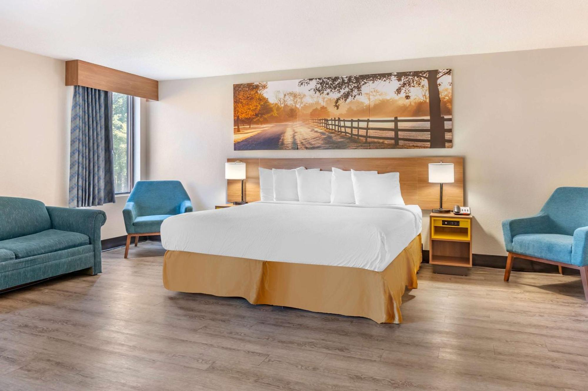 Days Inn & Suites By Wyndham Rocky Mount Golden East Extérieur photo