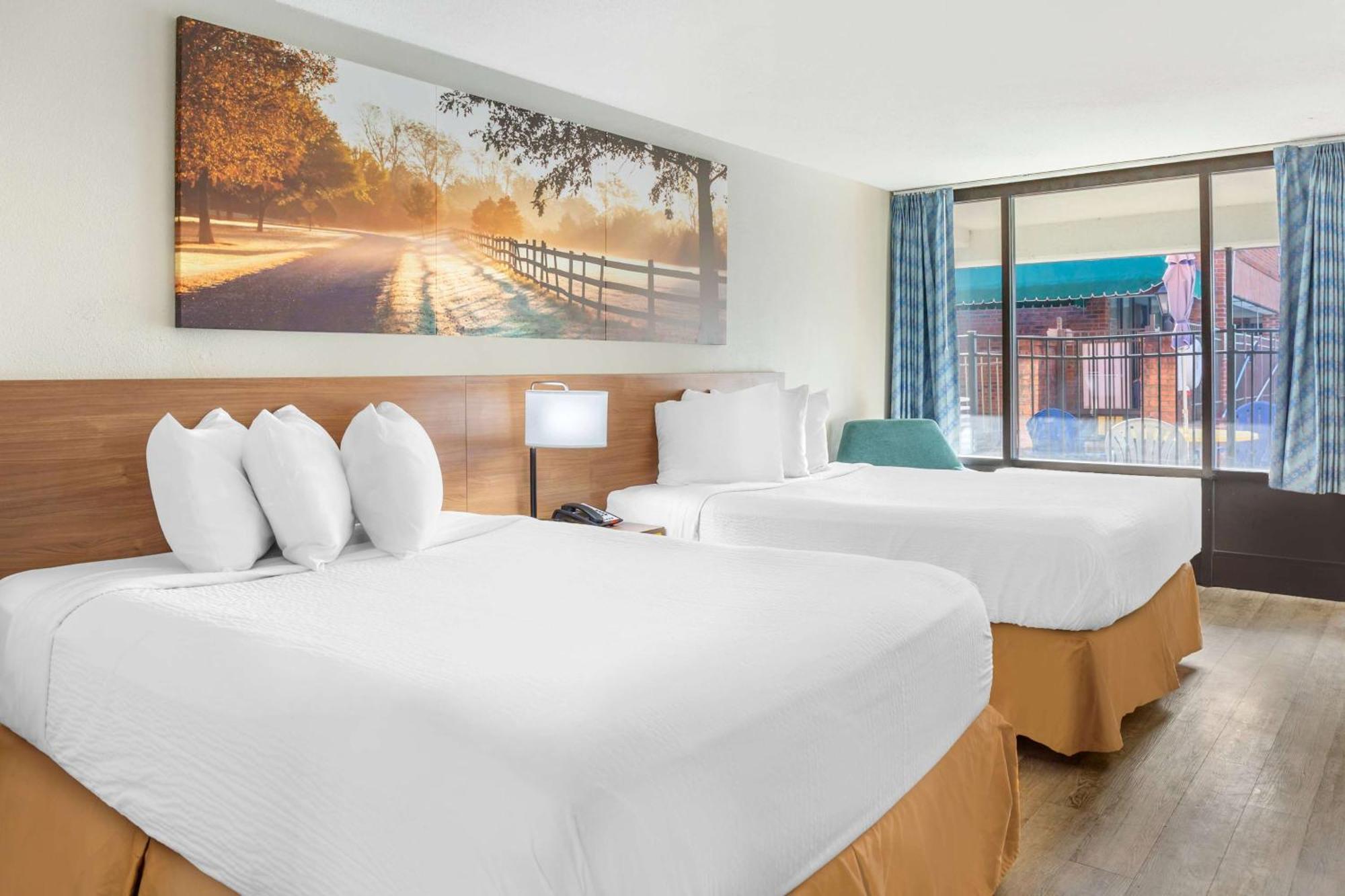 Days Inn & Suites By Wyndham Rocky Mount Golden East Extérieur photo
