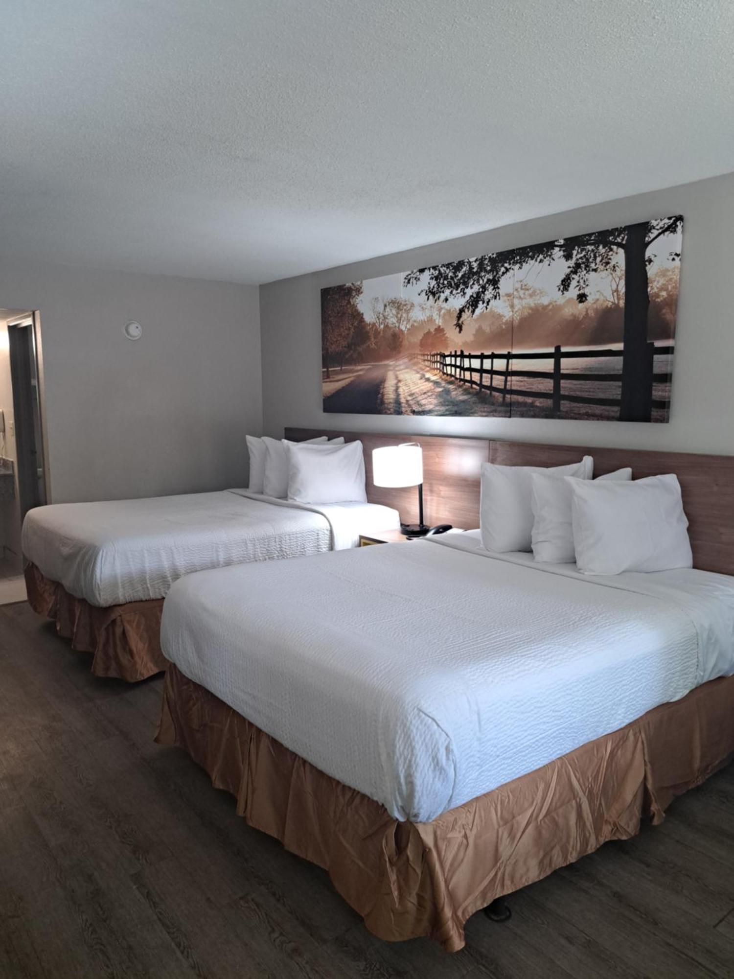 Days Inn & Suites By Wyndham Rocky Mount Golden East Extérieur photo